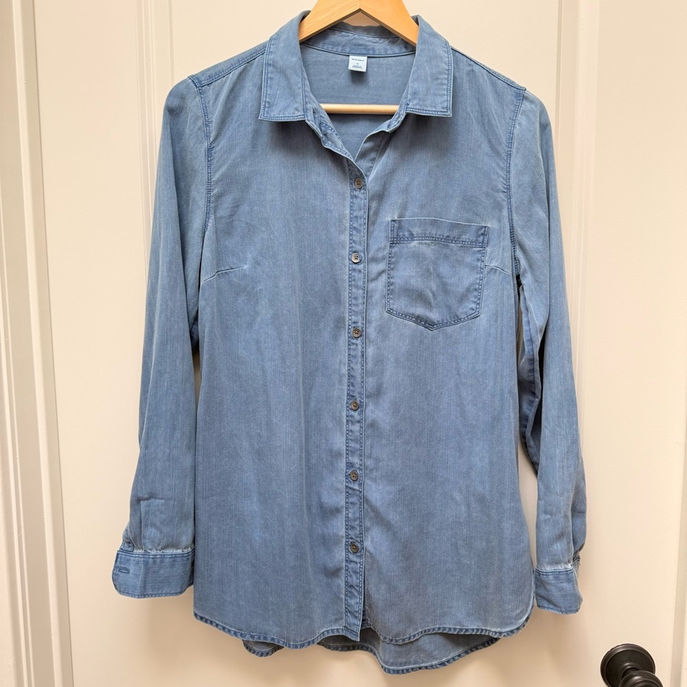 Old Navy Tencel Button-Up Long Sleeve Shirt Blue NWT Size M - Picture 2 of 9